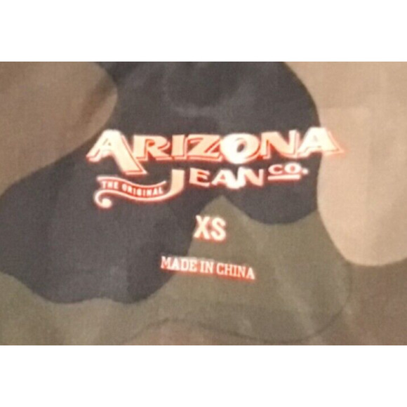 Arizona Jean Co Women’s Camo Puffer Vest Full Zip Sleeveless Jacket XS - Picture 2 of 3